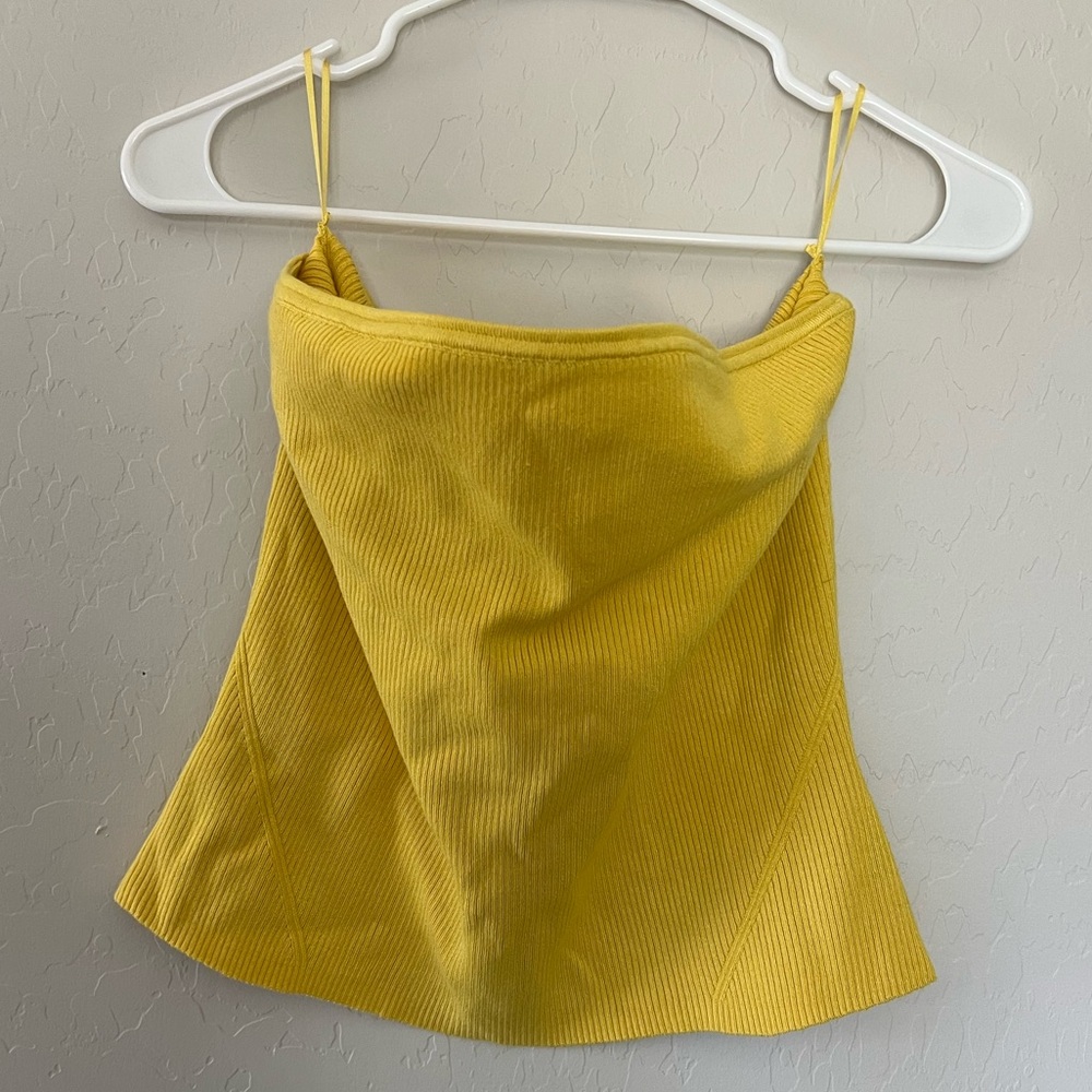 Yellow strapless top